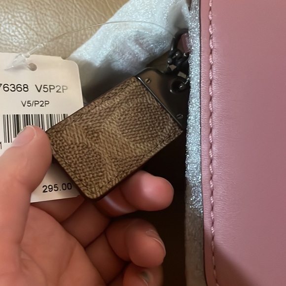 Coach Dinky - Picture 6 of 12